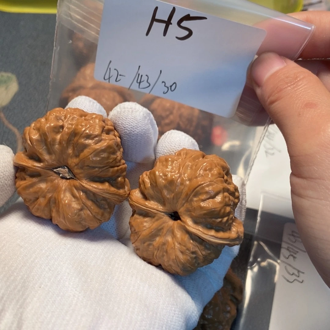 文玩核桃吊坠蛤蟆