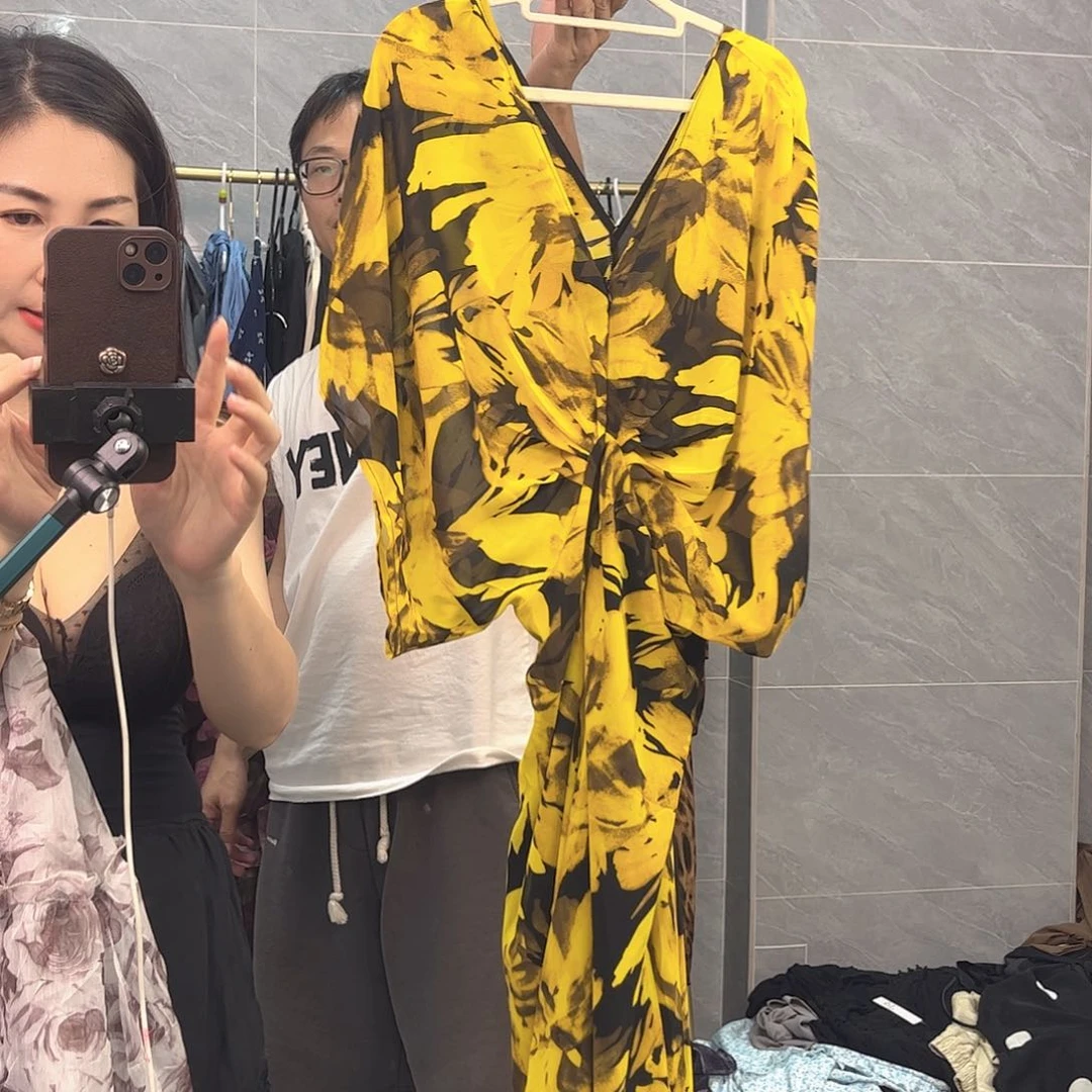 xl黄色蝴蝶款连衣裙