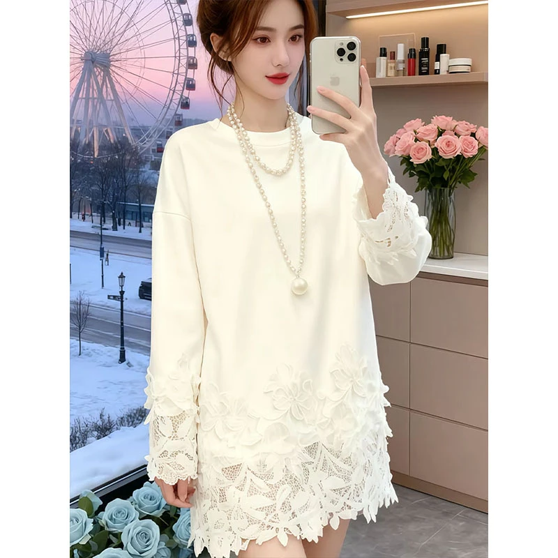 白色蕾丝拼接长袖T恤女2025秋冬新款保暖时尚减龄中长款打底上衣