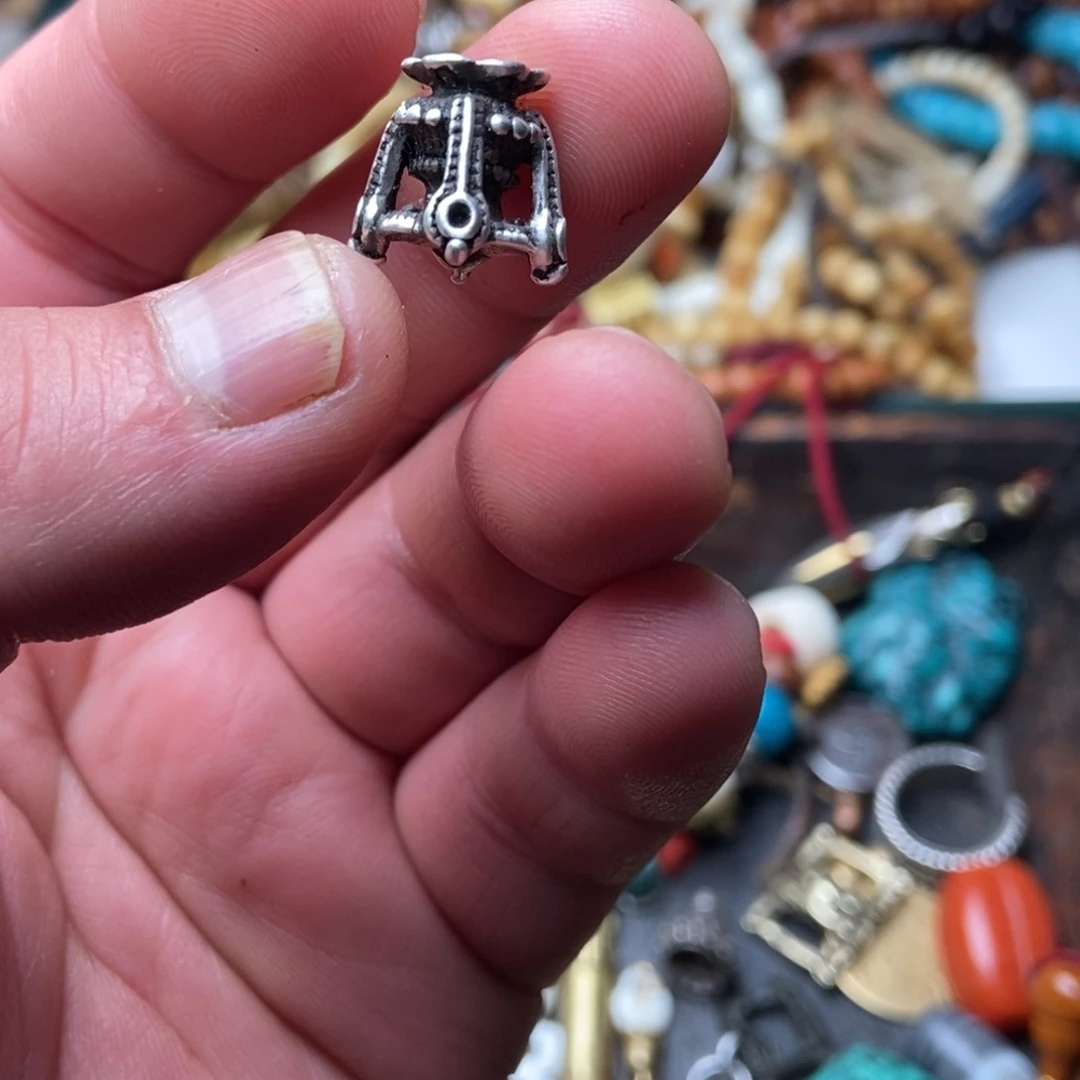 琉璃颈饰P****°藏传精品小元素的话说