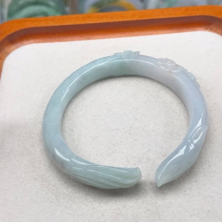 翡翠未镶嵌手镯050春彩开口九尾狐55