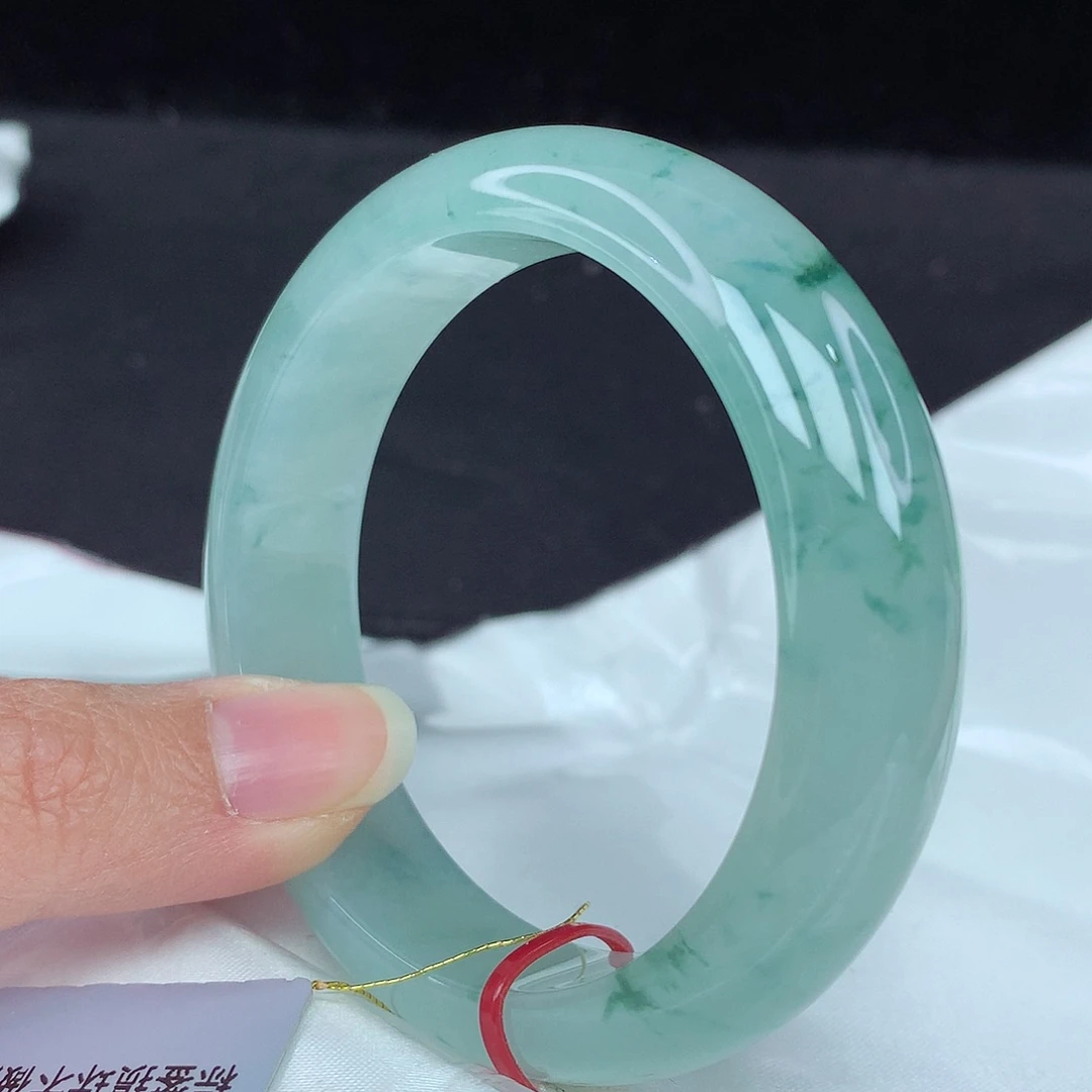 翡翠手镯未镶嵌56圈0088