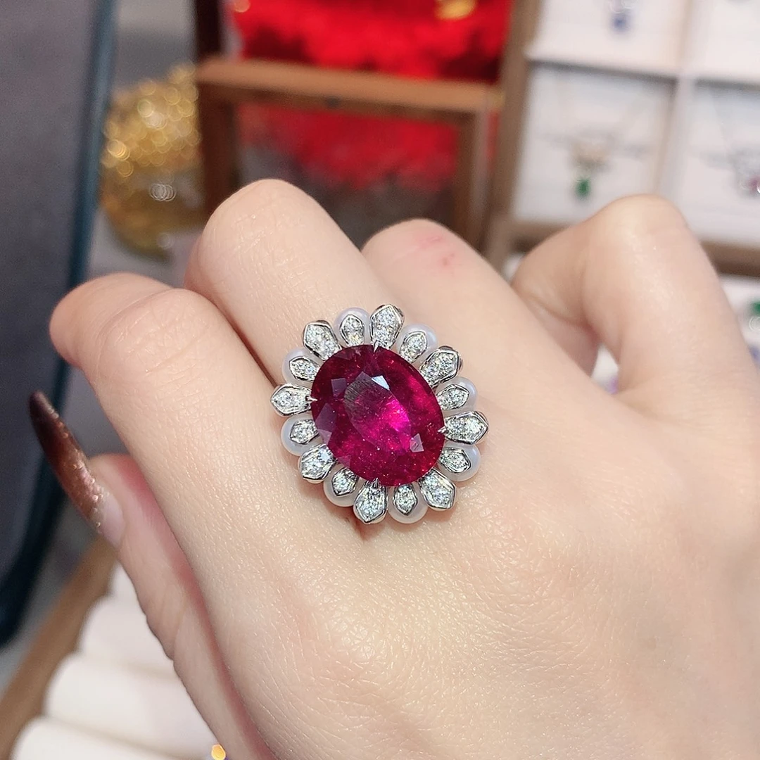 18K金镶嵌红色碧玺戒指7.6ct/天然宝石/七天无理由