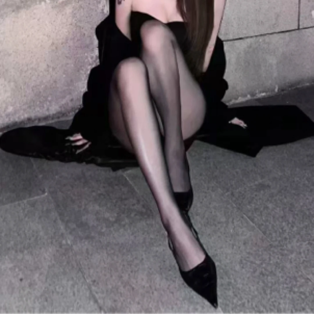 【加灯牌奶一口】丝袜隐藏对对碰 灯牌奶一口 随机发