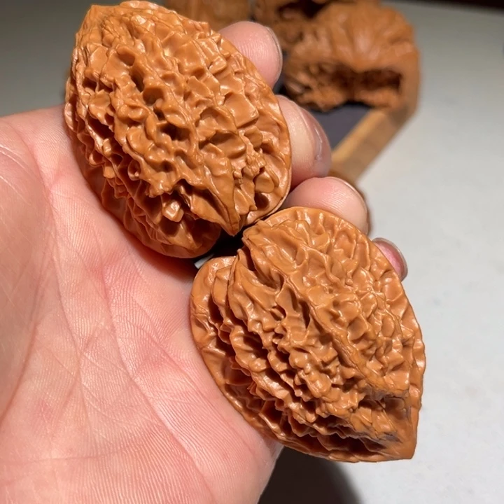 文玩核桃把件39边51➕高招财鼠