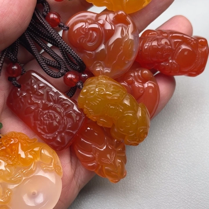 玛瑙/玉髓颈饰未镶嵌1****9