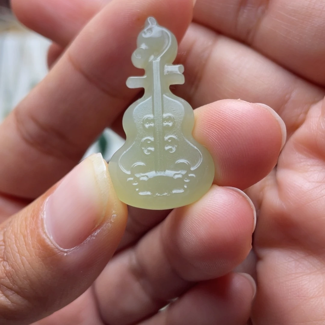 和田玉未镶嵌吊坠(不含链)