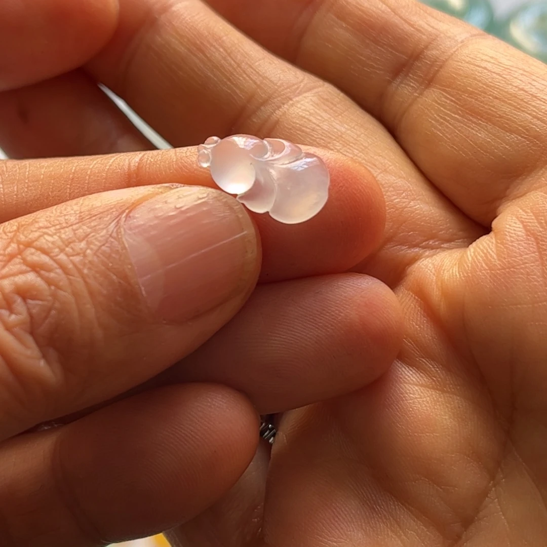 定制翡翠未镶嵌鱼