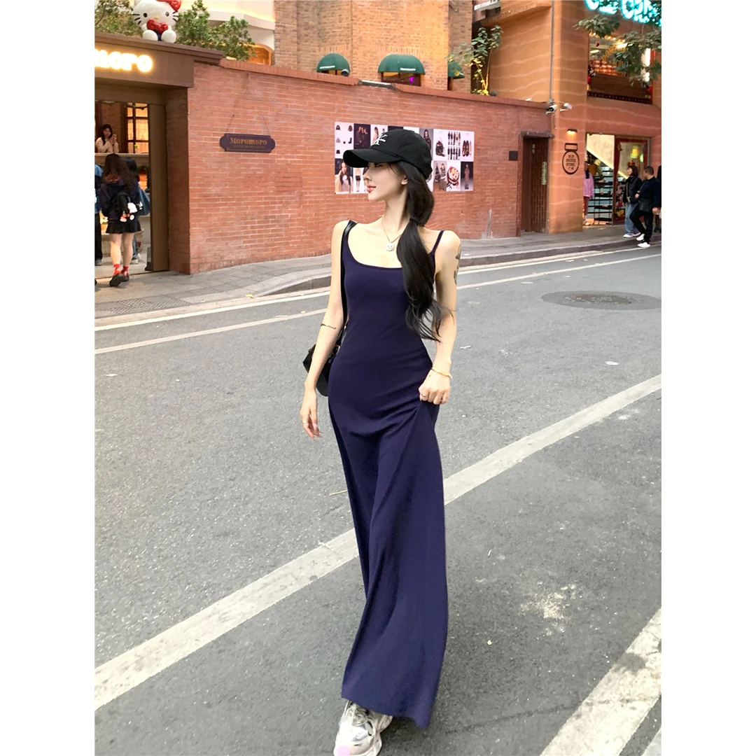 纯欲风美背吊带连衣裙女夏季红色修身收腰长裙带胸垫辣妹包臀裙子