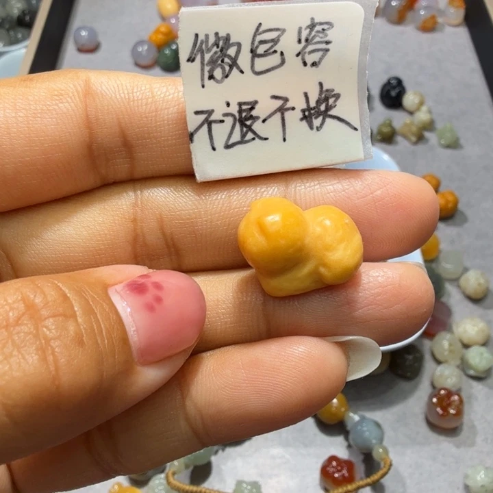 和田玉未镶嵌珠宝奇石