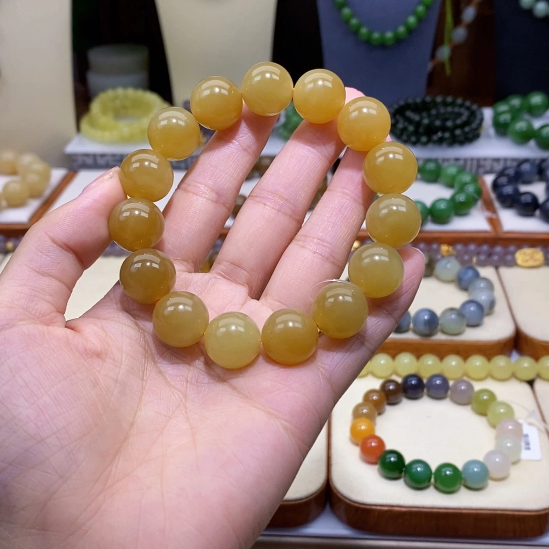 顺***员未镶嵌手串和田玉