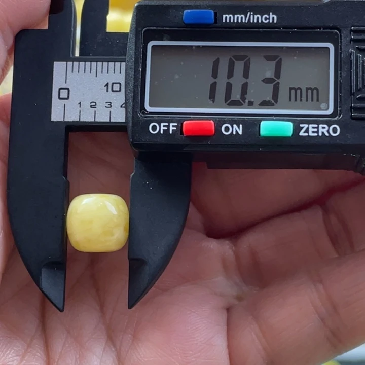 【闪购商品】琥珀裸石未镶嵌46号