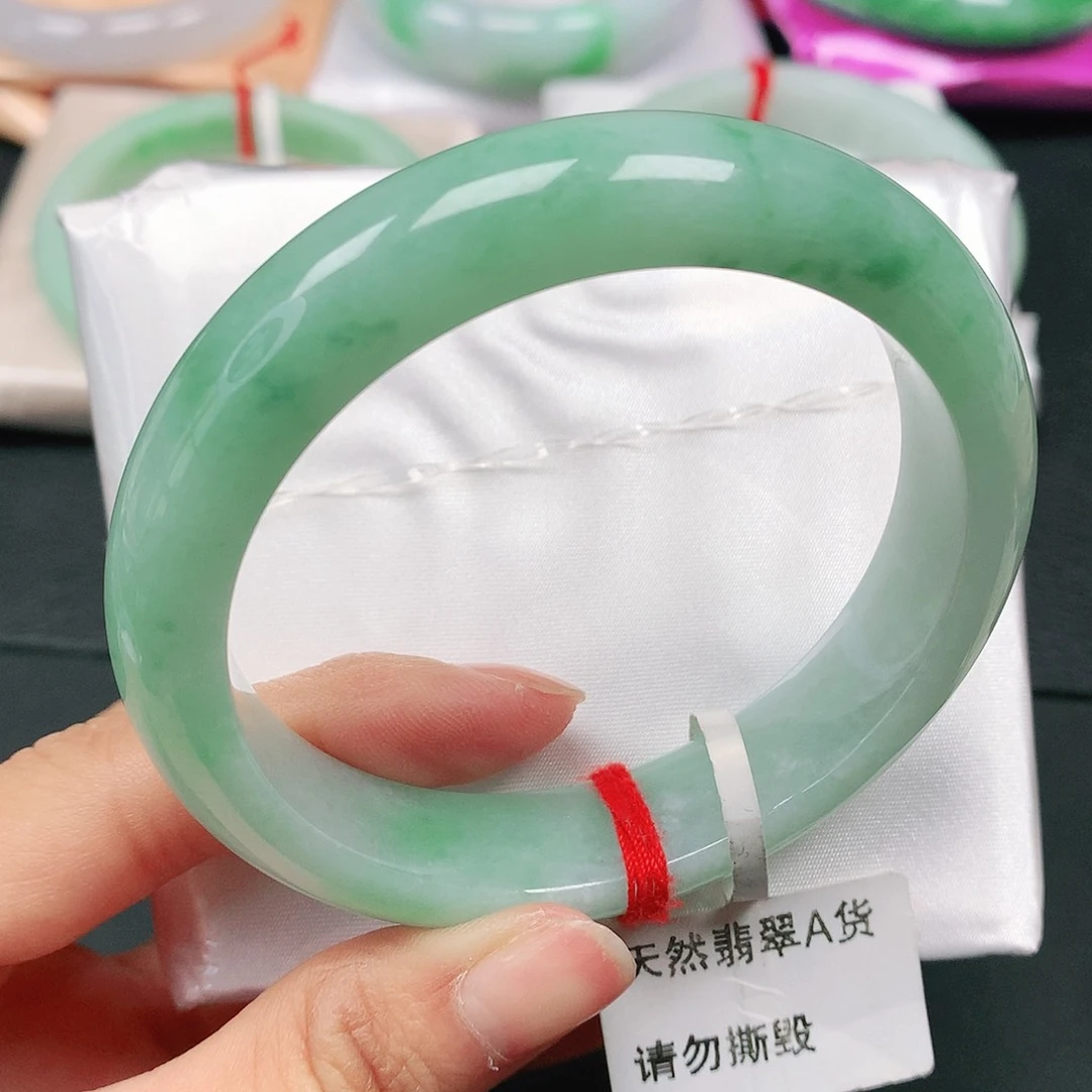 翡翠手镯未镶嵌天然翡翠手镯56