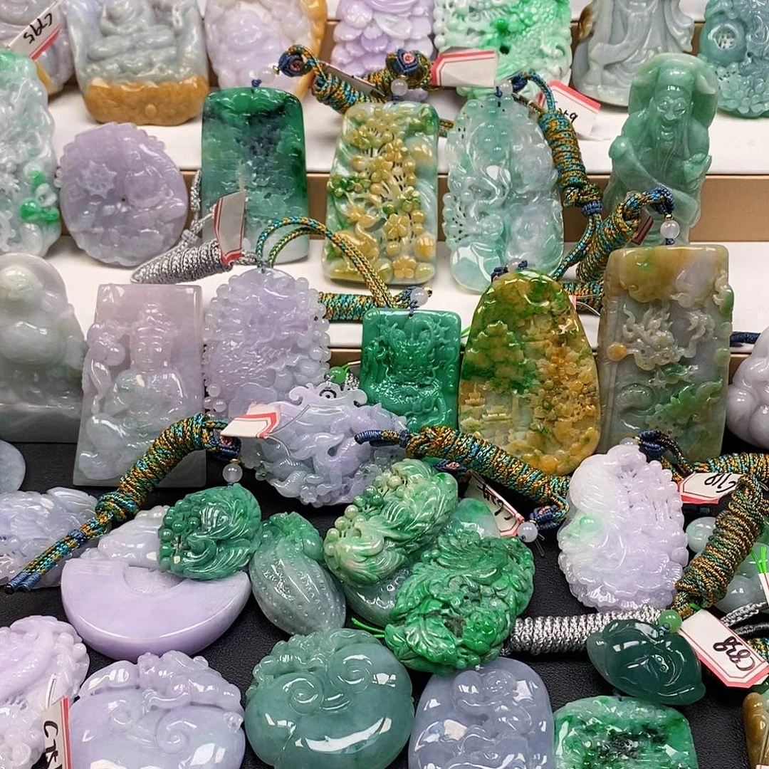 吊坠(不含链)未镶嵌翡翠