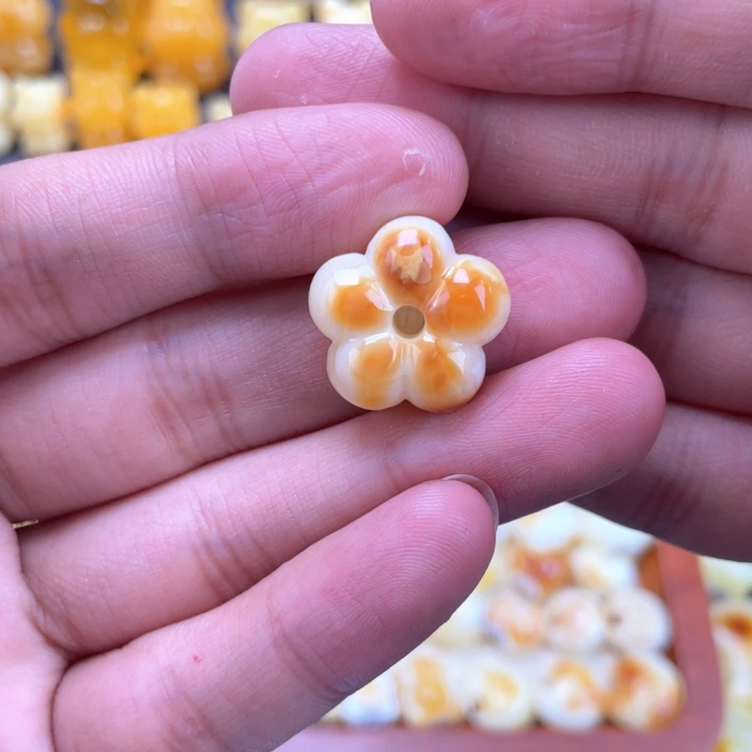 琥珀未镶嵌裸石蜜蜡