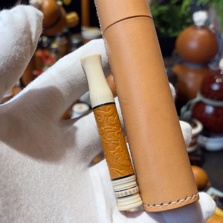 白***隙海派猛犸牙花皮套烟嘴儿