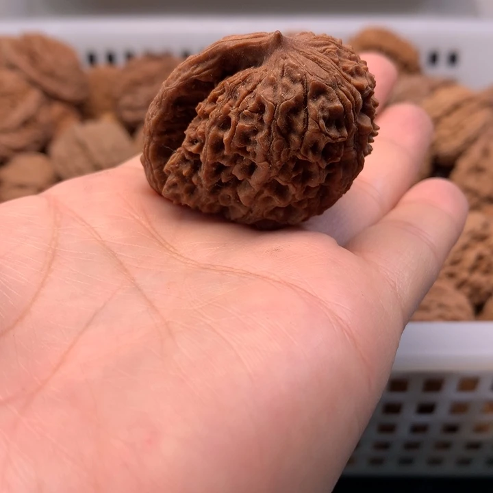 冯***起文玩核桃吊坠文玩核桃