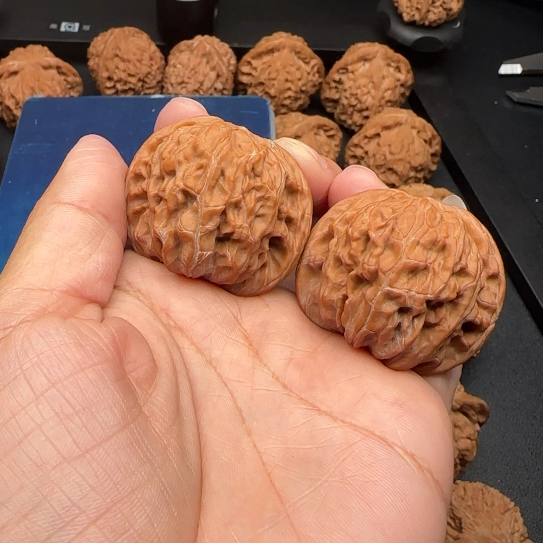 汪***生40尺全品磨盘文玩核桃