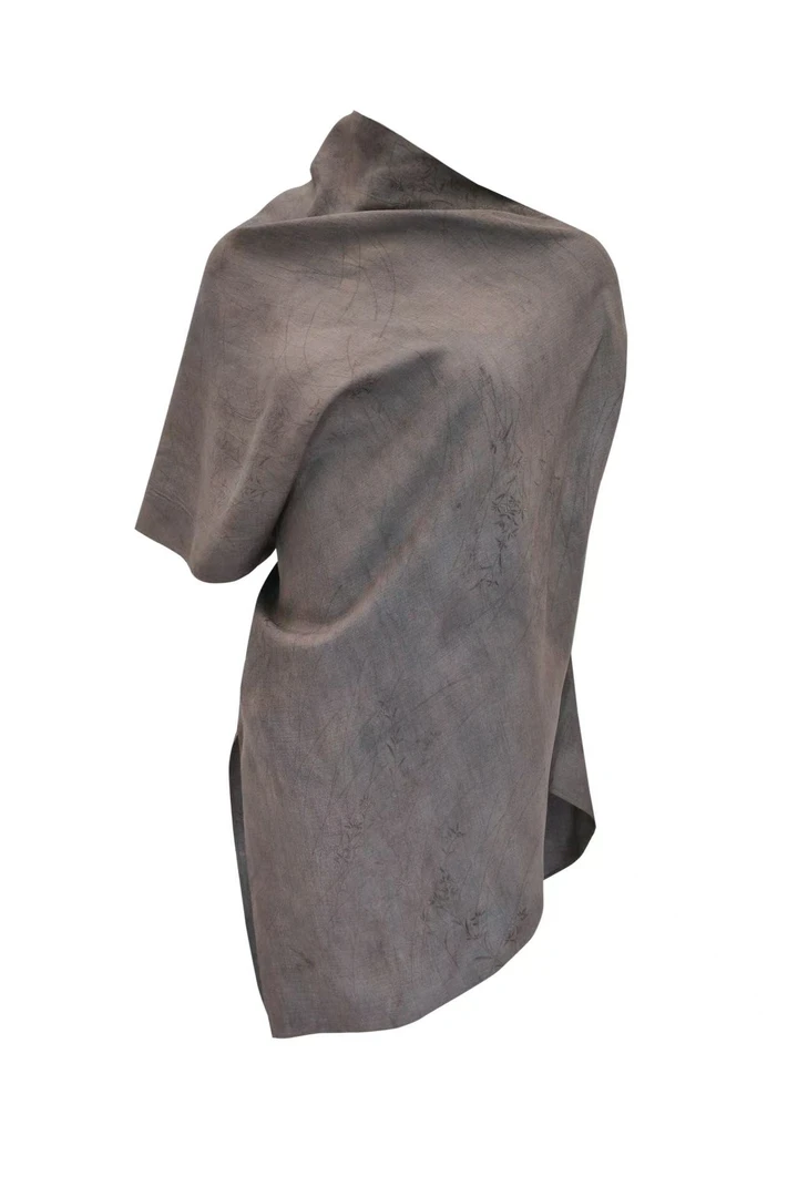 Messential T369兰卉提花几何剪裁不规则上衣