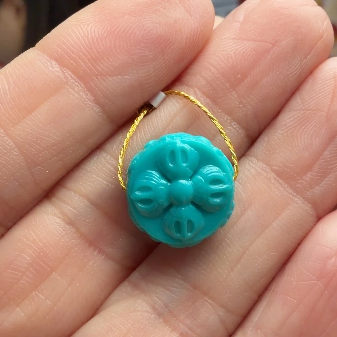 绿松石未镶嵌颈饰