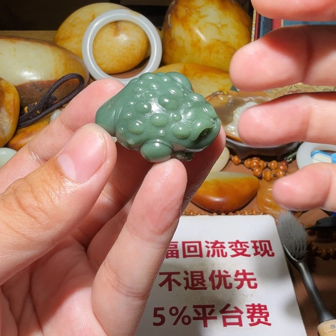 随***扬和田玉未镶嵌颈饰