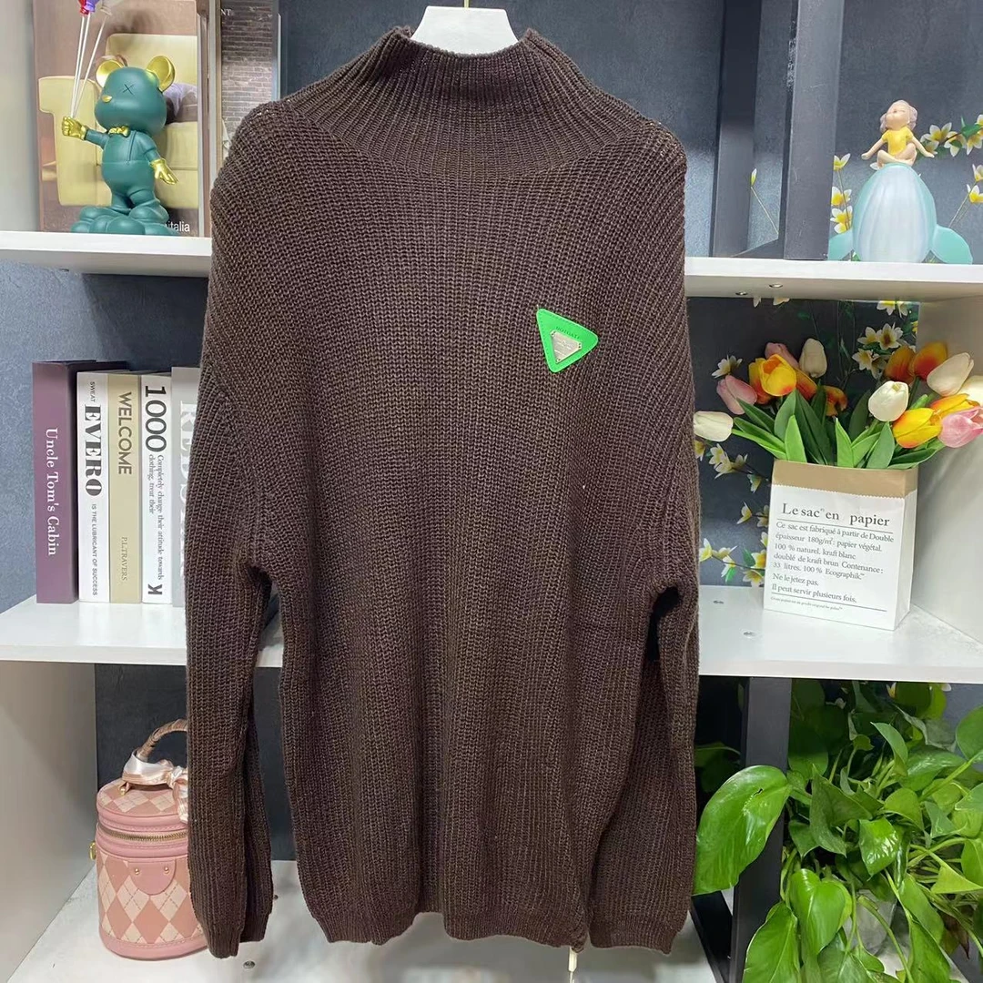 ML0085【品牌撤柜】时尚深咖色高领三角图案百搭款毛衣