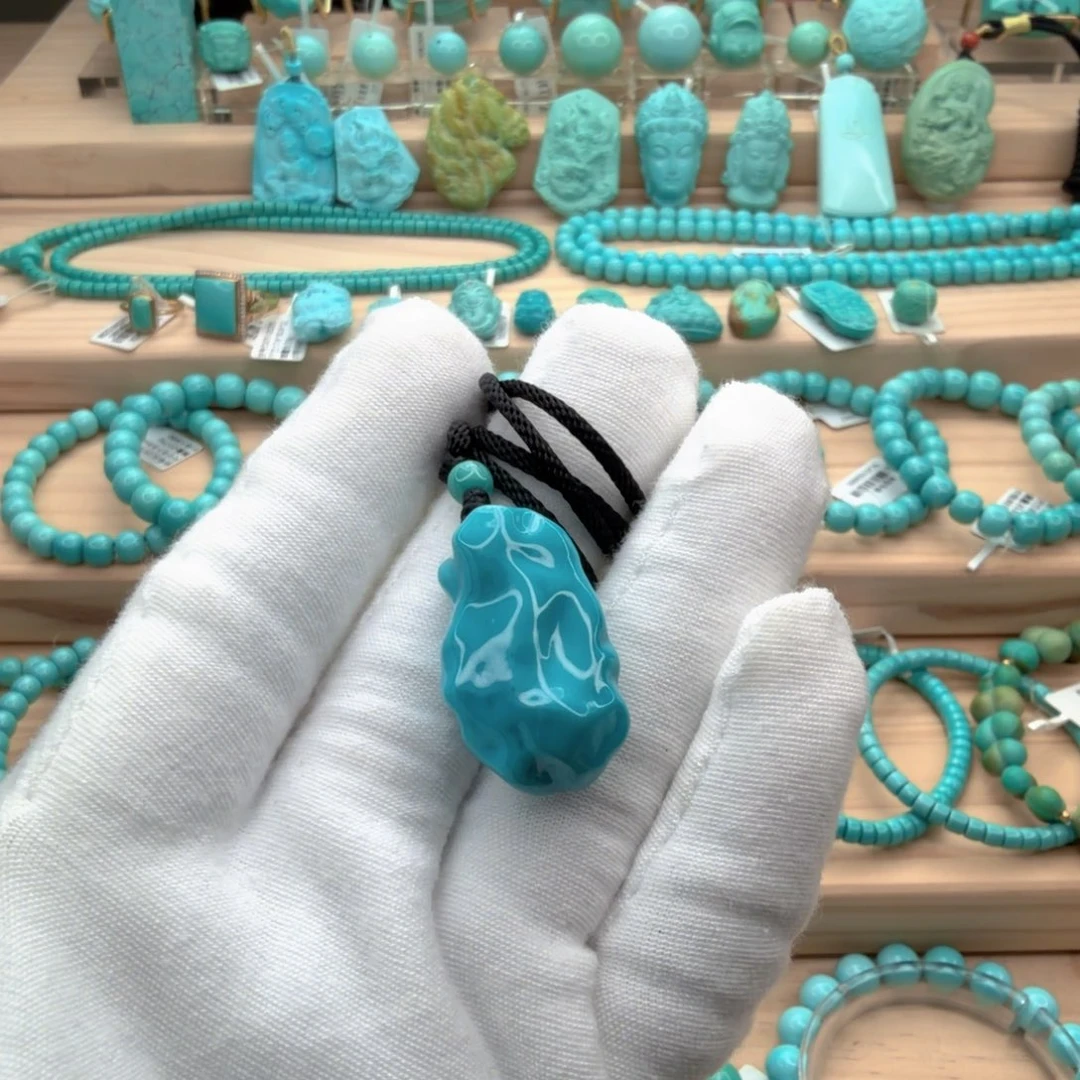 绿松石未镶嵌珠宝奇石