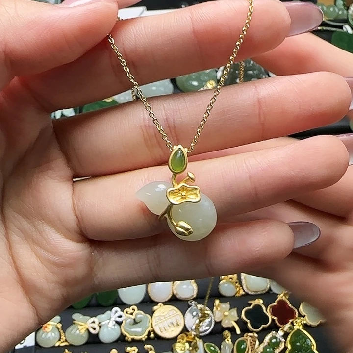 颈饰银S925镶嵌和田玉送链子送绳