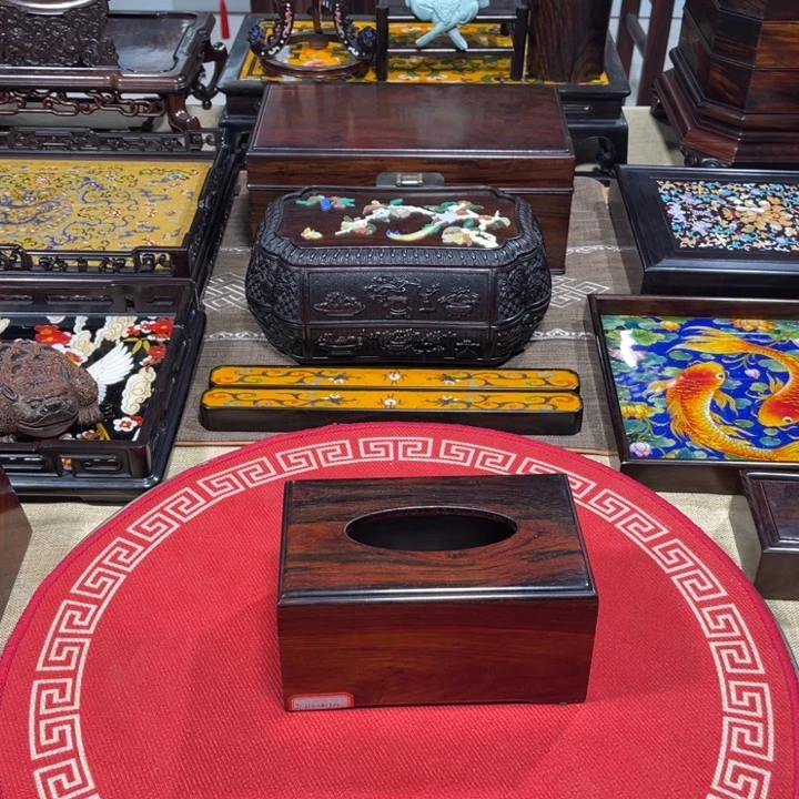 紫檀木类成套家具