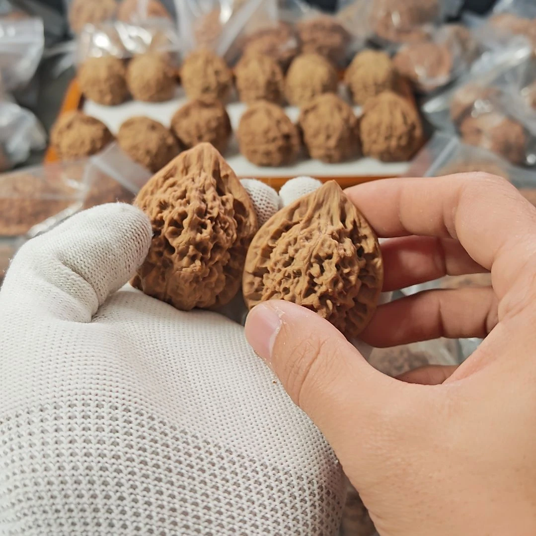 杨****吊坠文玩核桃官帽原生态核桃