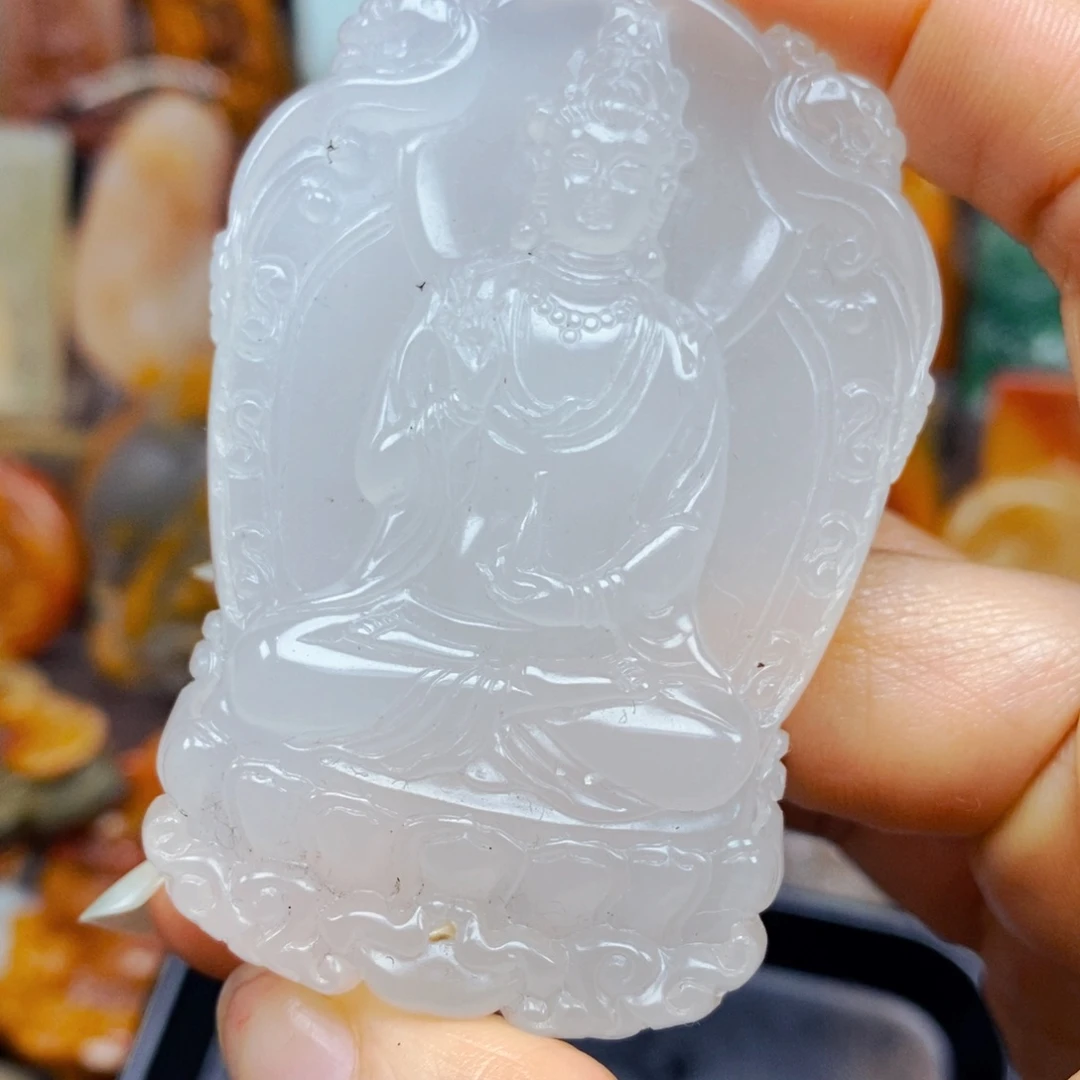 石英质玉（黄龙玉）未镶嵌颈饰