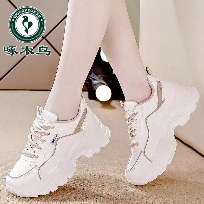 啄木鸟品牌厚底休闲老爹鞋女2025春季爆款时尚轻便防滑休闲旅游鞋