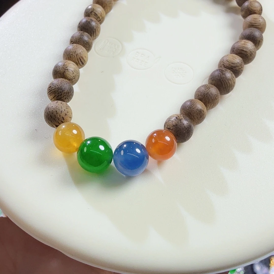 翡翠未镶嵌颈饰颜值特别高的手串