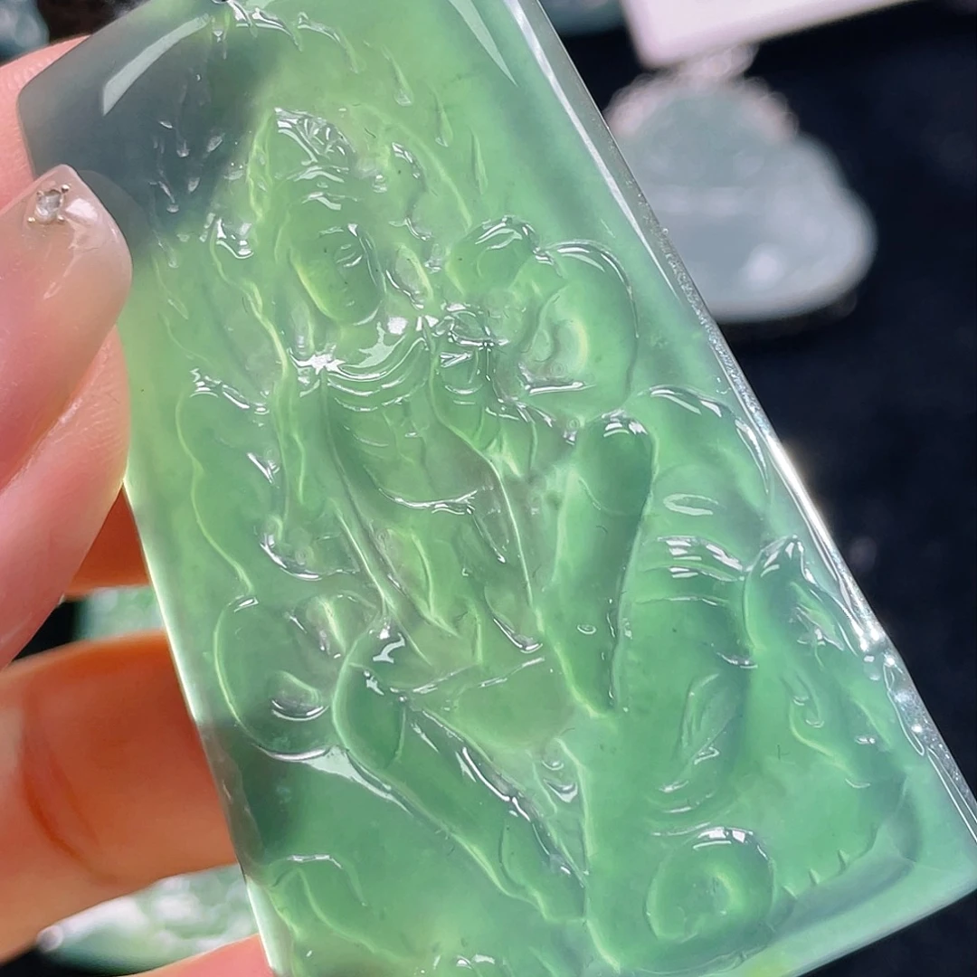 翡翠未镶嵌颈饰5，