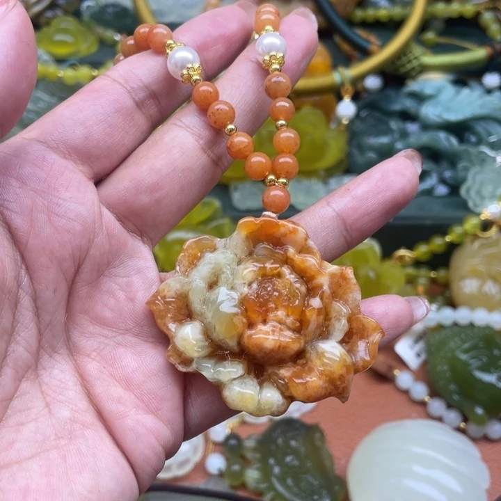 蛇纹石玉未镶嵌颈饰