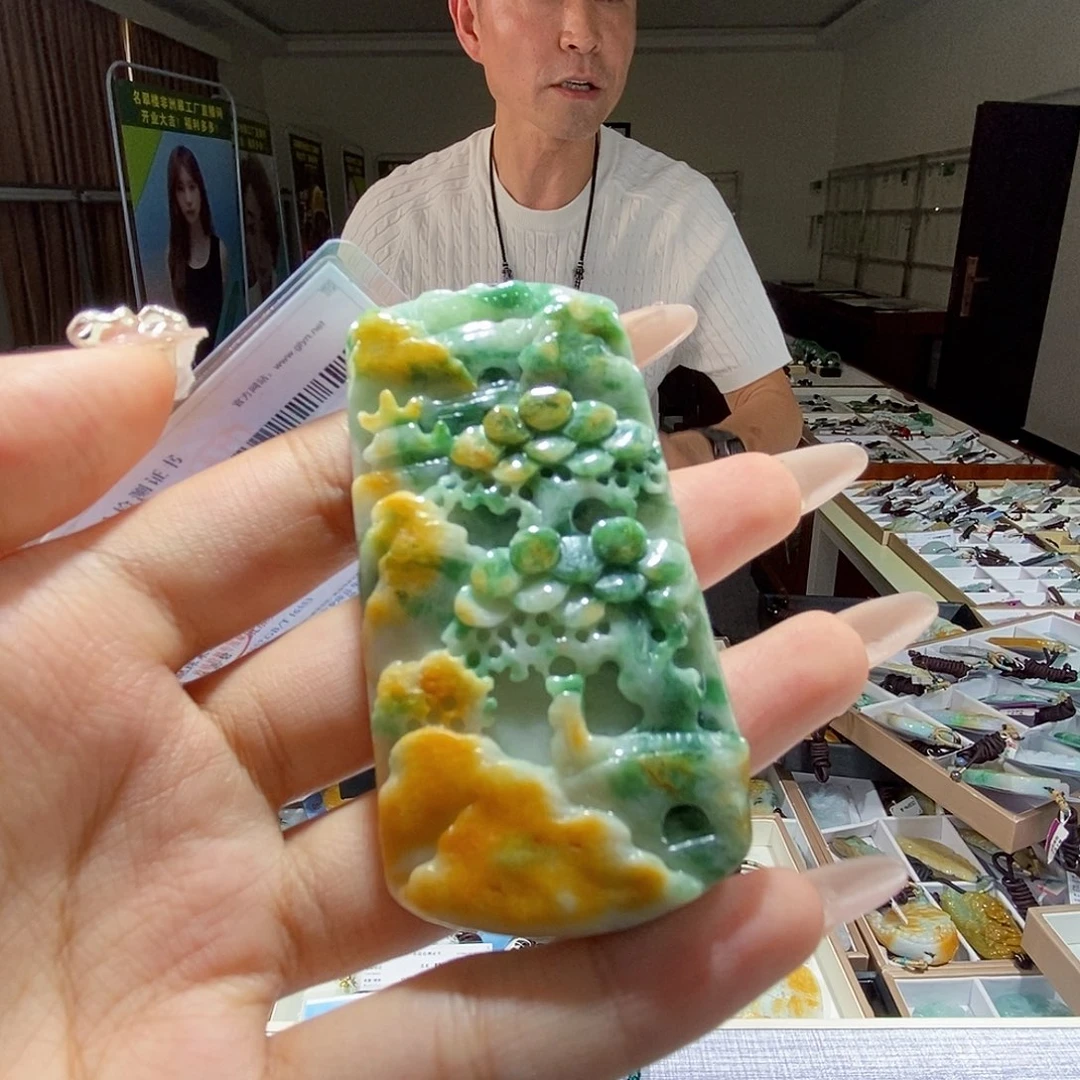 翡翠未镶嵌颈饰翡翠