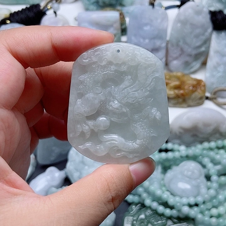翡翠未镶嵌吊坠(不含链)1