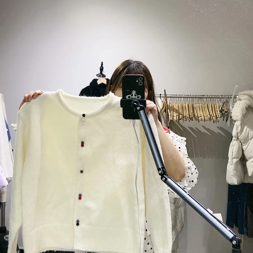 【闪购商品】米色开衫