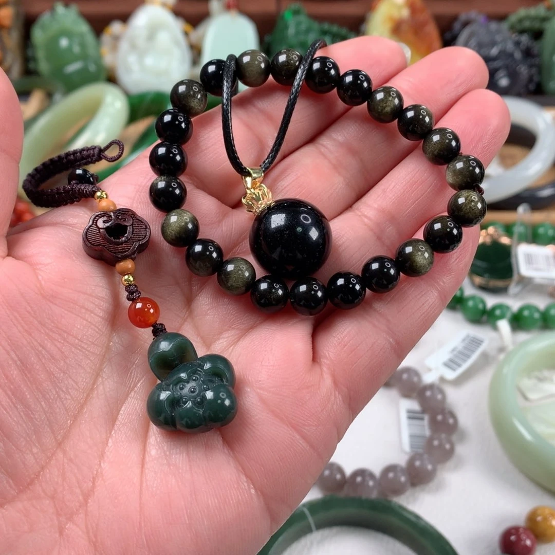 黑曜岩颈饰未镶嵌