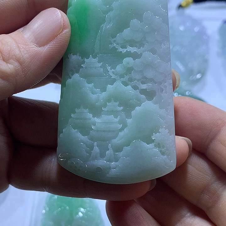 翡翠未镶嵌颈饰天然翡翠A货吊坠