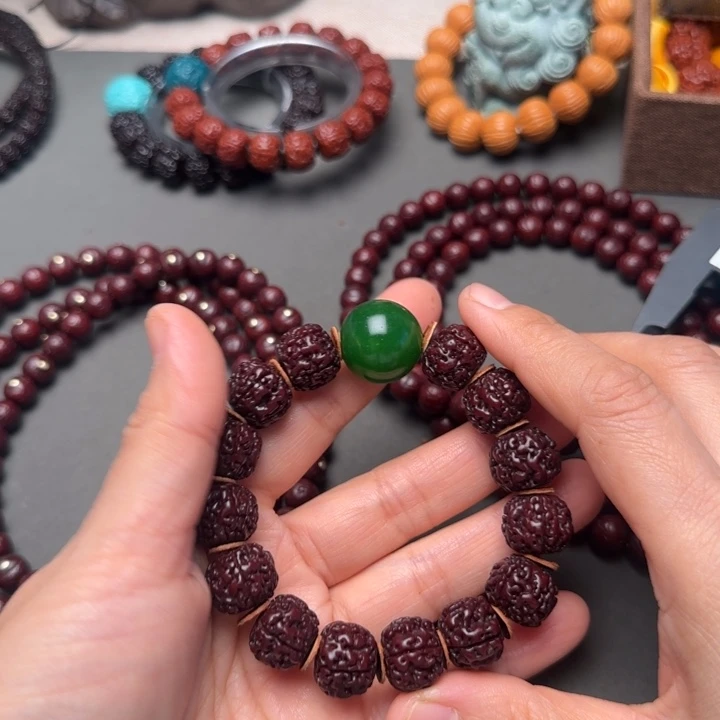 金刚菩提吊坠嗯哼