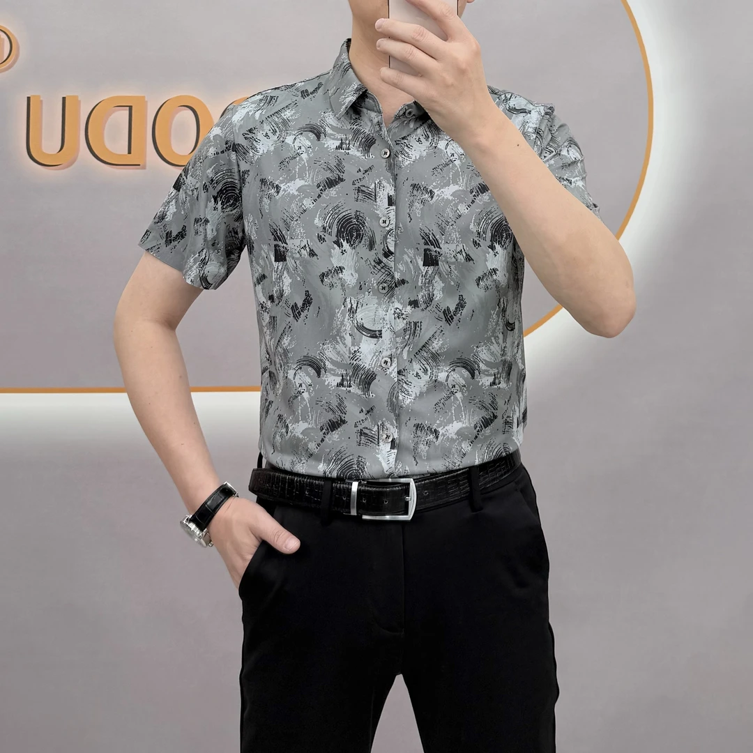 短袖薄款修身男装时尚单排扣翻领夏季衬衫衬衣免烫印花碎花潮流
