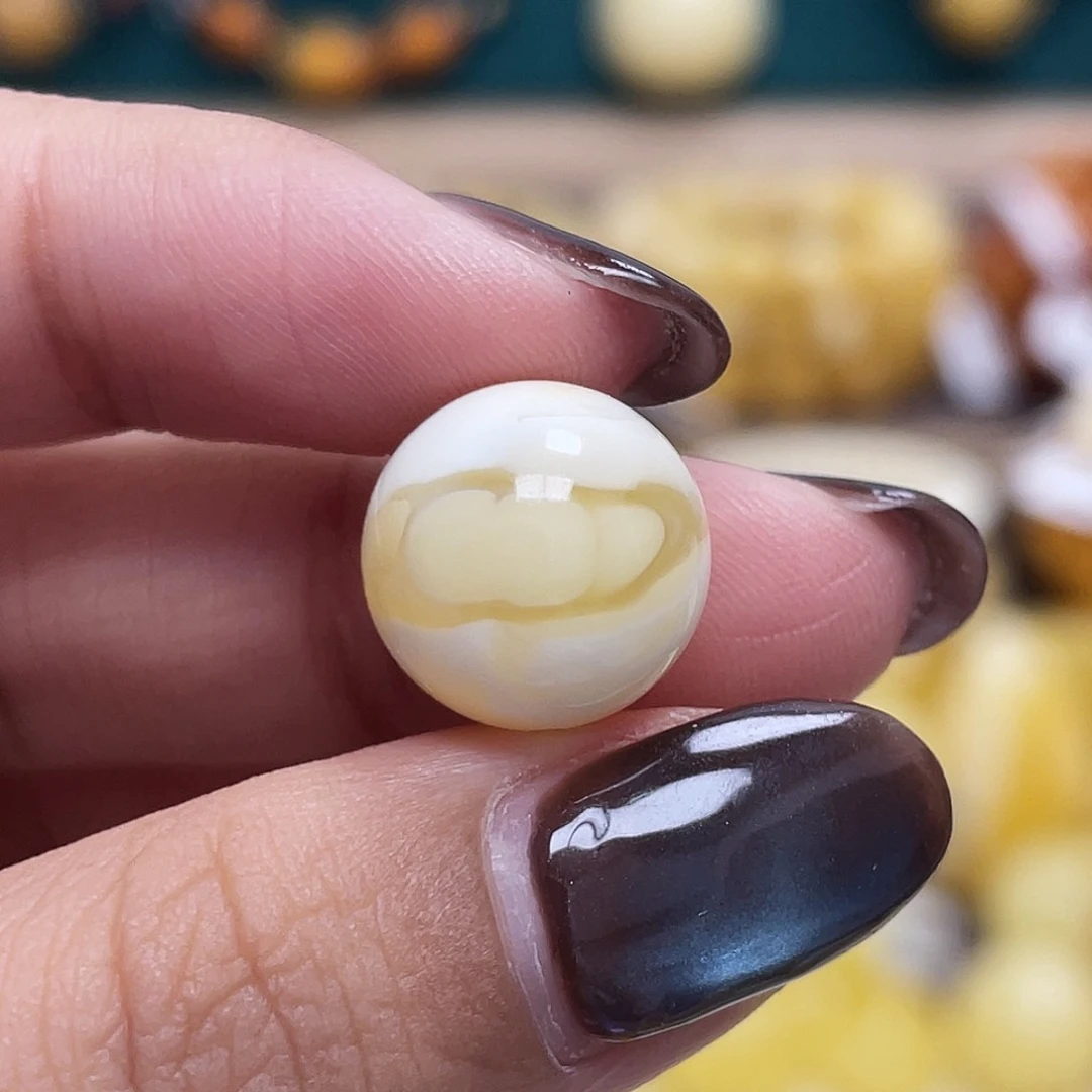 蜜蜡未镶嵌珠宝奇石12.6mm圆珠瓷白