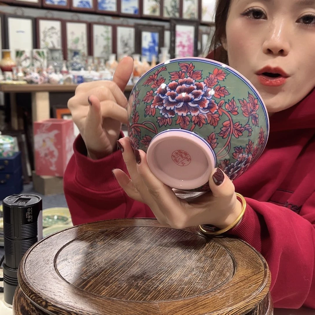 摆件陶瓷//////景德镇陶瓷瓷器。红。