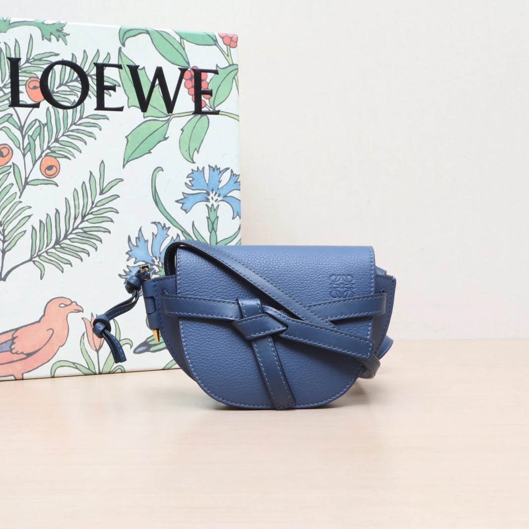 99新 LOEWE/罗意威 斜挎包马鞍斜跨包 P215054529