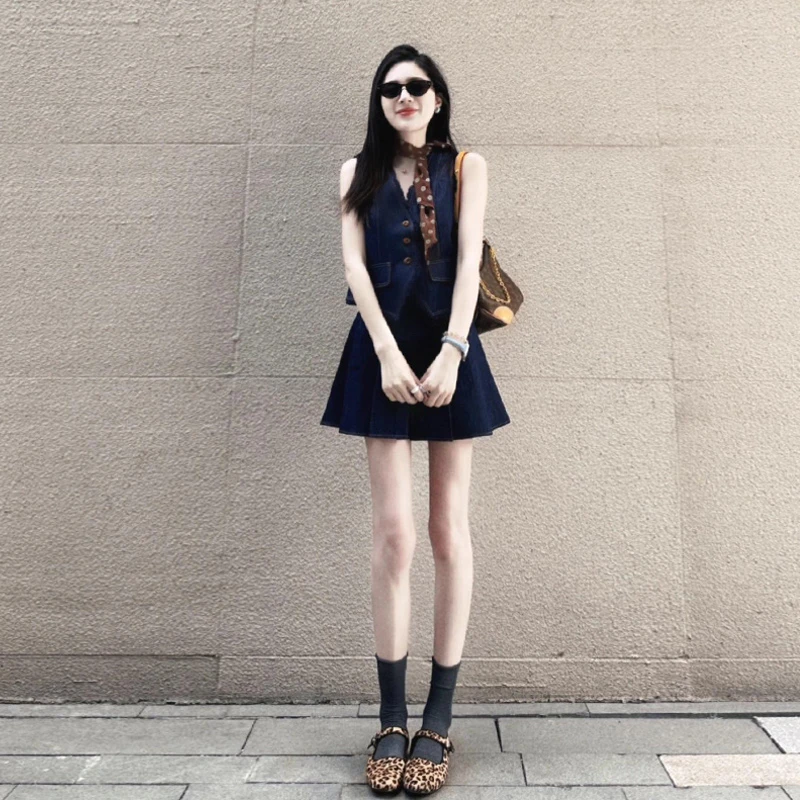 夏季牛仔套装女2025新款显瘦减龄独特绝美又酷又飒马甲短裙两件套