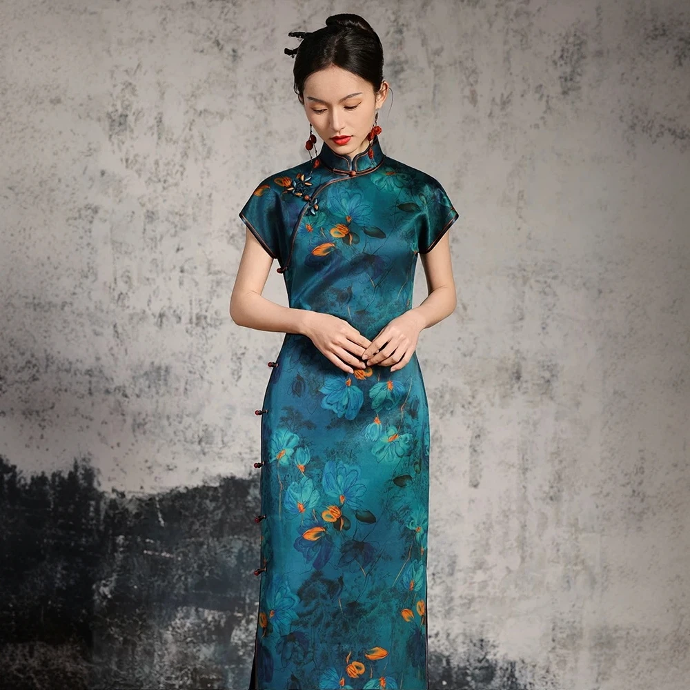 十六梅《琉璃》100%桑蚕丝55姆米重缎香云纱2025年新款原创旗袍