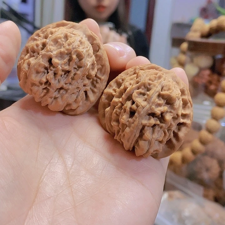 【闪购商品】文玩核桃把件41.5四座楼