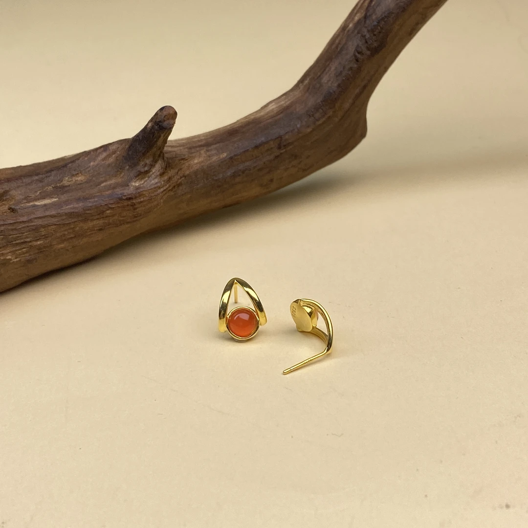 【小北严选】S925银南红耳钉20-WH137X56【多样性发一件】约5.5mm+