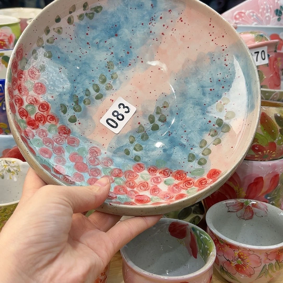 瓷片兔兔盖茨。兔兔好